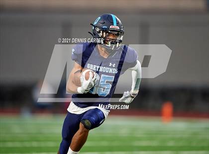 Thumbnail 2 in Lassiter @ Pope photogallery.