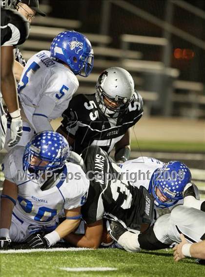 Thumbnail 2 in Boswell vs. Guyer (Texas Bi-District Playoffs) photogallery.