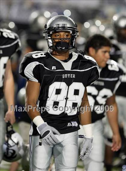Thumbnail 2 in Boswell vs. Guyer (Texas Bi-District Playoffs) photogallery.