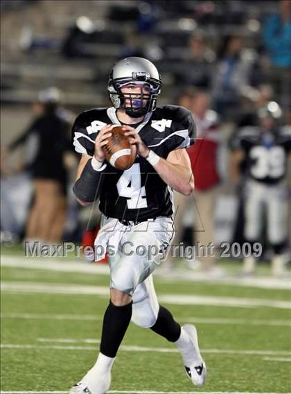 Thumbnail 2 in Boswell vs. Guyer (Texas Bi-District Playoffs) photogallery.