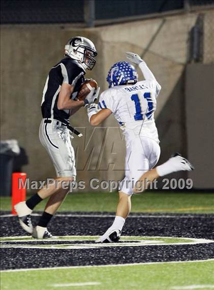 Thumbnail 2 in Boswell vs. Guyer (Texas Bi-District Playoffs) photogallery.