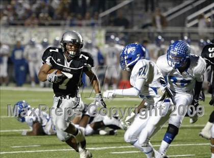 Thumbnail 3 in Boswell vs. Guyer (Texas Bi-District Playoffs) photogallery.