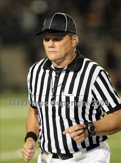 Thumbnail 1 in Boswell vs. Guyer (Texas Bi-District Playoffs) photogallery.