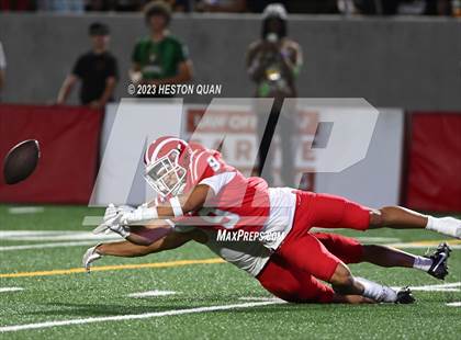 Thumbnail 3 in Kahuku @ Mater Dei photogallery.