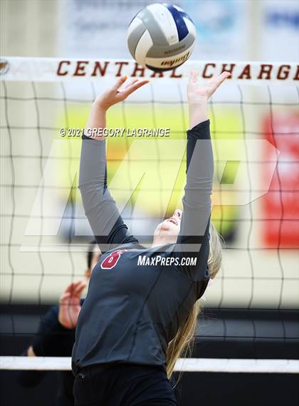 Thumbnail 3 in Byron Nelson vs Keller Central photogallery.
