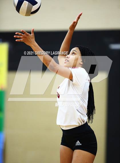 Thumbnail 3 in Byron Nelson vs Keller Central photogallery.