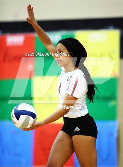 Thumbnail 2 in Byron Nelson vs Keller Central photogallery.