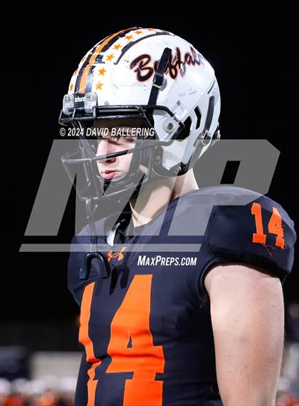 Thumbnail 3 in Richardson vs Haltom (UIL Football 6A D1 Bi-District) photogallery.
