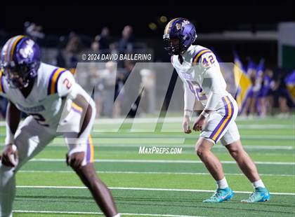 Thumbnail 1 in Richardson vs Haltom (UIL Football 6A D1 Bi-District) photogallery.