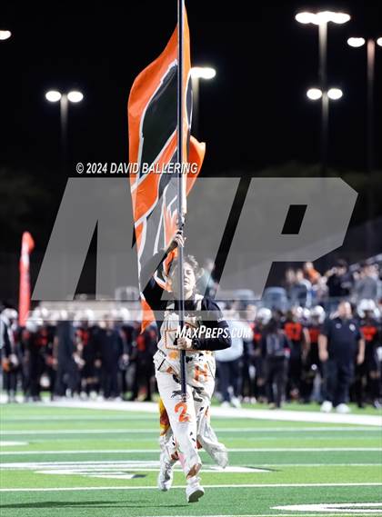 Thumbnail 1 in Richardson vs Haltom (UIL Football 6A D1 Bi-District) photogallery.