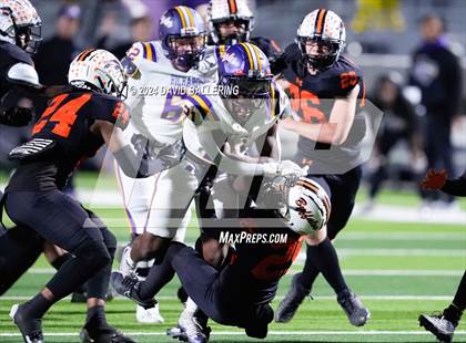 Thumbnail 3 in Richardson vs Haltom (UIL Football 6A D1 Bi-District) photogallery.