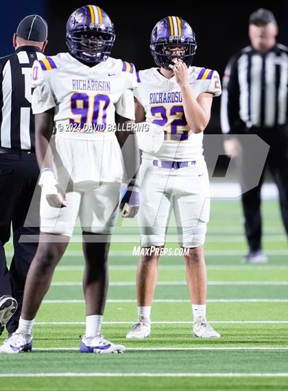 Thumbnail 2 in Richardson vs Haltom (UIL Football 6A D1 Bi-District) photogallery.