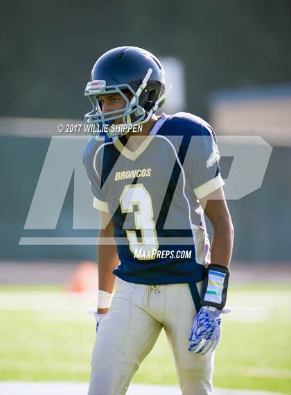 Thumbnail 1 in Vista Murrieta vs Orange Lutheran photogallery.