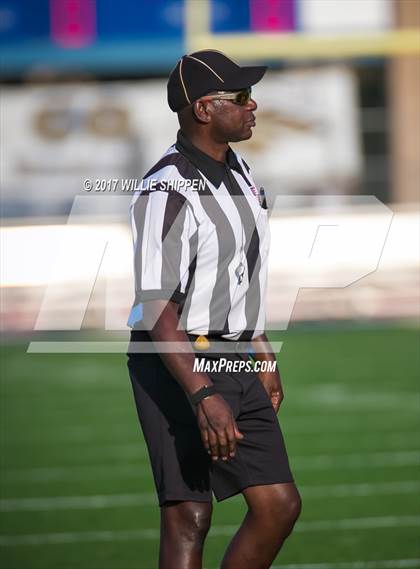 Thumbnail 1 in Vista Murrieta vs Orange Lutheran photogallery.