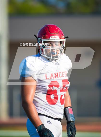 Thumbnail 3 in Vista Murrieta vs Orange Lutheran photogallery.
