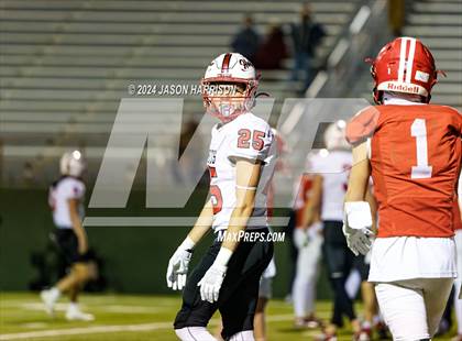Thumbnail 1 in Albany vs. Muenster (UIL Football 2A Region 2 Semi Final) photogallery.