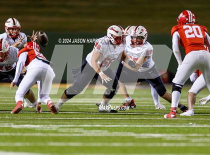Thumbnail 1 in Albany vs. Muenster (UIL Football 2A Region 2 Semi Final) photogallery.