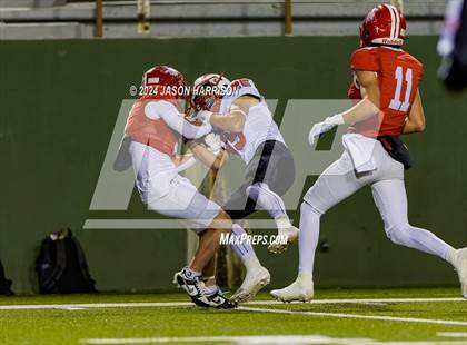 Thumbnail 2 in Albany vs. Muenster (UIL Football 2A Region 2 Semi Final) photogallery.