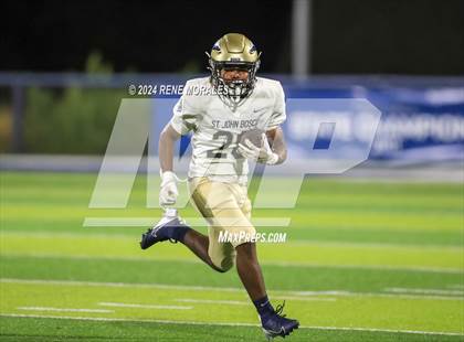Thumbnail 3 in St. John Bosco vs Sierra Canyon photogallery.