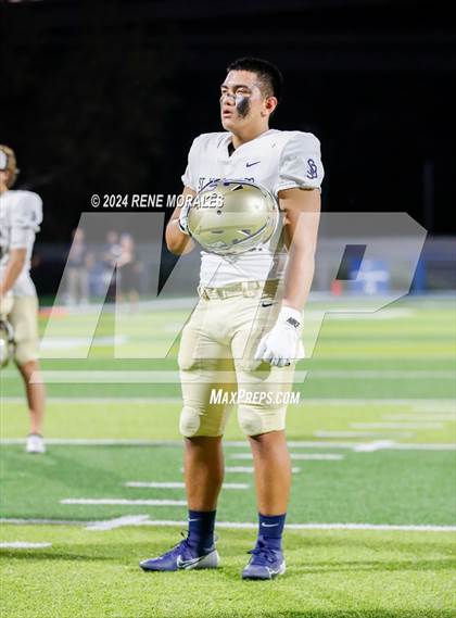 Thumbnail 3 in St. John Bosco vs Sierra Canyon photogallery.