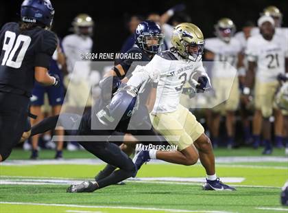 Thumbnail 1 in St. John Bosco vs Sierra Canyon photogallery.