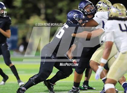 Thumbnail 2 in St. John Bosco vs Sierra Canyon photogallery.