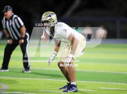 Thumbnail 1 in St. John Bosco vs Sierra Canyon photogallery.