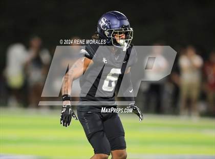 Thumbnail 2 in St. John Bosco vs Sierra Canyon photogallery.
