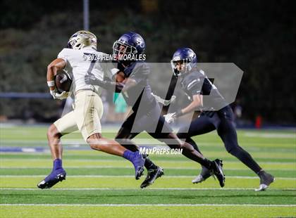 Thumbnail 1 in St. John Bosco vs Sierra Canyon photogallery.