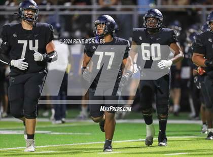 Thumbnail 2 in St. John Bosco vs Sierra Canyon photogallery.