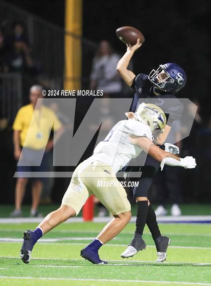 Thumbnail 1 in St. John Bosco vs Sierra Canyon photogallery.