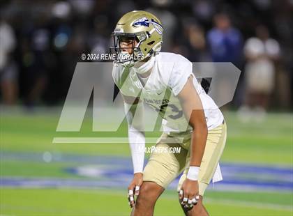 Thumbnail 3 in St. John Bosco vs Sierra Canyon photogallery.