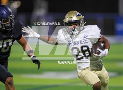 Thumbnail 1 in St. John Bosco vs Sierra Canyon photogallery.