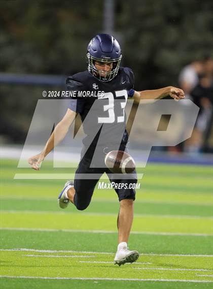 Thumbnail 3 in St. John Bosco vs Sierra Canyon photogallery.