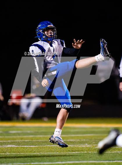 Thumbnail 2 in Brookville @ Waynesville (OHSAA Region 20 Regional Semifinal) photogallery.
