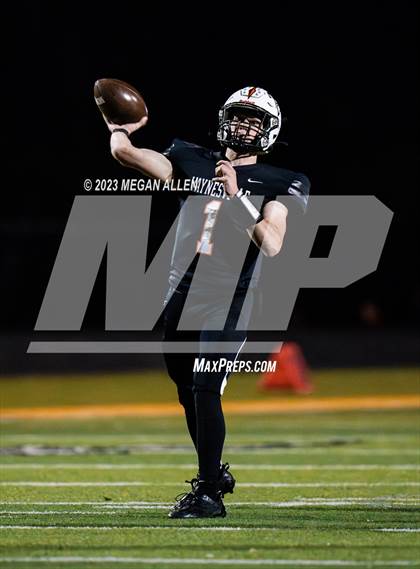 Thumbnail 2 in Brookville @ Waynesville (OHSAA Region 20 Regional Semifinal) photogallery.