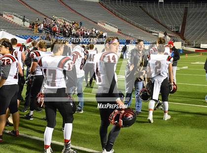Thumbnail 1 in Warren vs Pea Ridge (AAA 4A Final) photogallery.