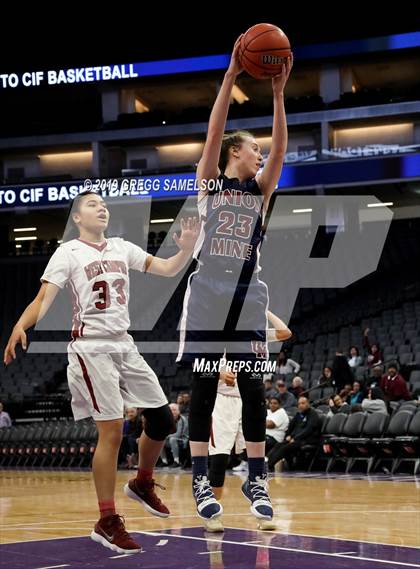 Thumbnail 3 in West Campus vs Union Mine (CIF SJS D4 Final) photogallery.