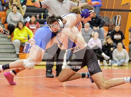Thumbnail 1 in 56th Akron Holiday Tournament (round 1) photogallery.
