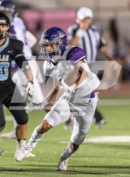 Thumbnail 2 in Harlan vs Warren photogallery.