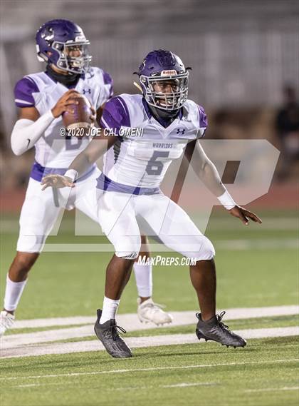 Thumbnail 3 in Harlan vs Warren photogallery.