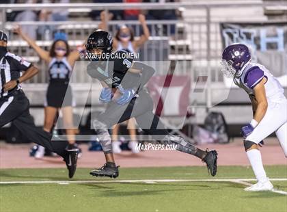 Thumbnail 1 in Harlan vs Warren photogallery.