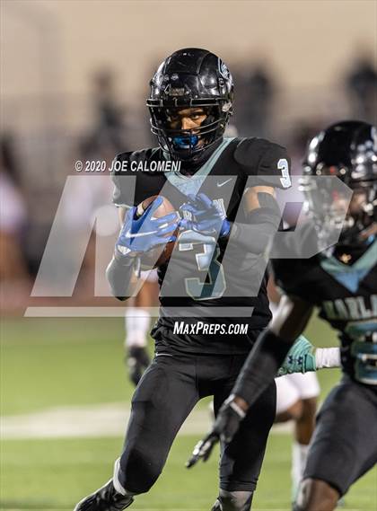 Thumbnail 3 in Harlan vs Warren photogallery.