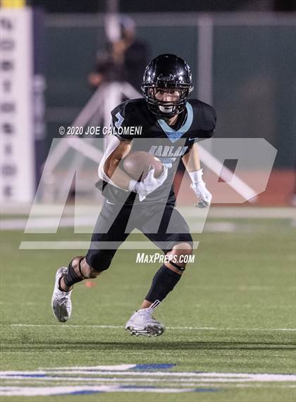 Thumbnail 1 in Harlan vs Warren photogallery.