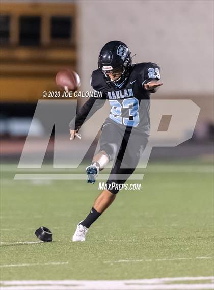 Thumbnail 1 in Harlan vs Warren photogallery.
