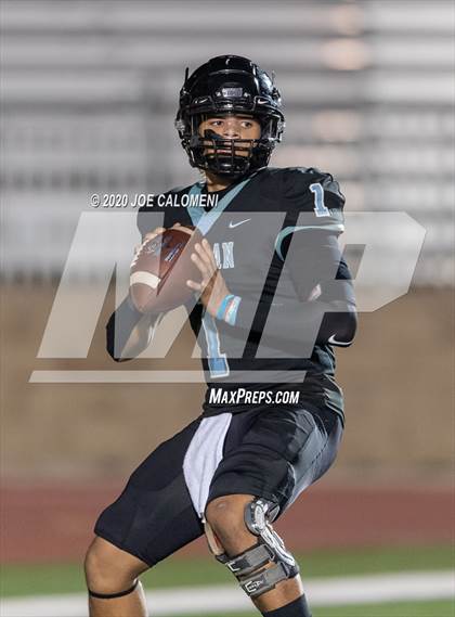 Thumbnail 3 in Harlan vs Warren photogallery.