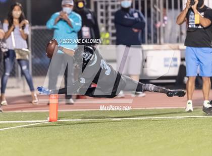 Thumbnail 3 in Harlan vs Warren photogallery.