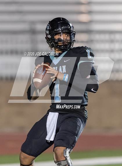 Thumbnail 1 in Harlan vs Warren photogallery.