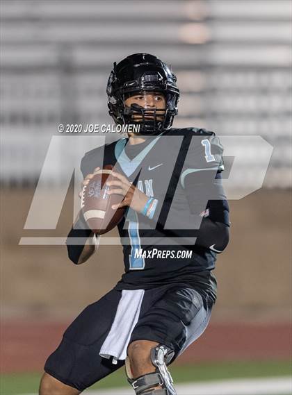 Thumbnail 3 in Harlan vs Warren photogallery.