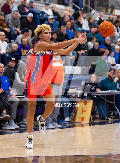 Thumbnail 2 in Harvard-Westlake vs. Timpview (Holiday Hoopfest) photogallery.